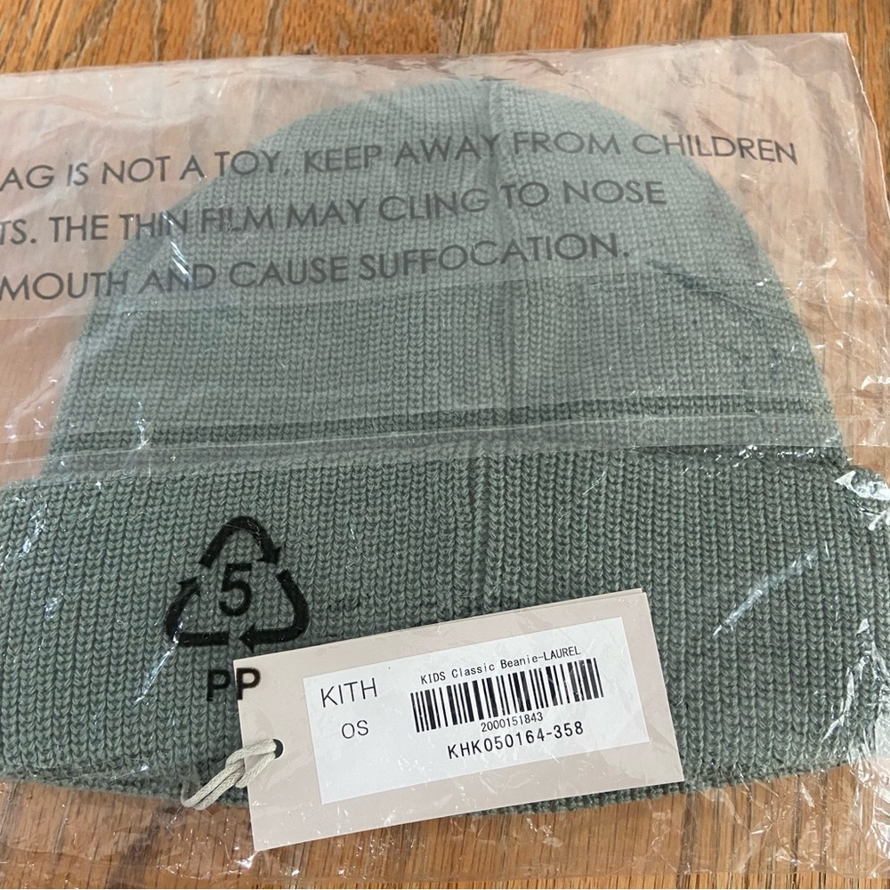 Kith Kids Classic Beanie  Color laurel. C1 - Picture 7 of 7